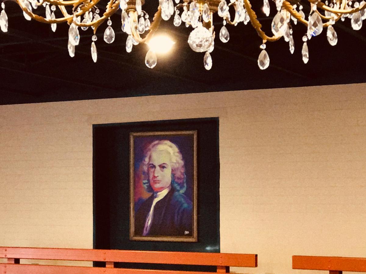 Symphony Hotel & Restaurant シンシナティ エクステリア 写真